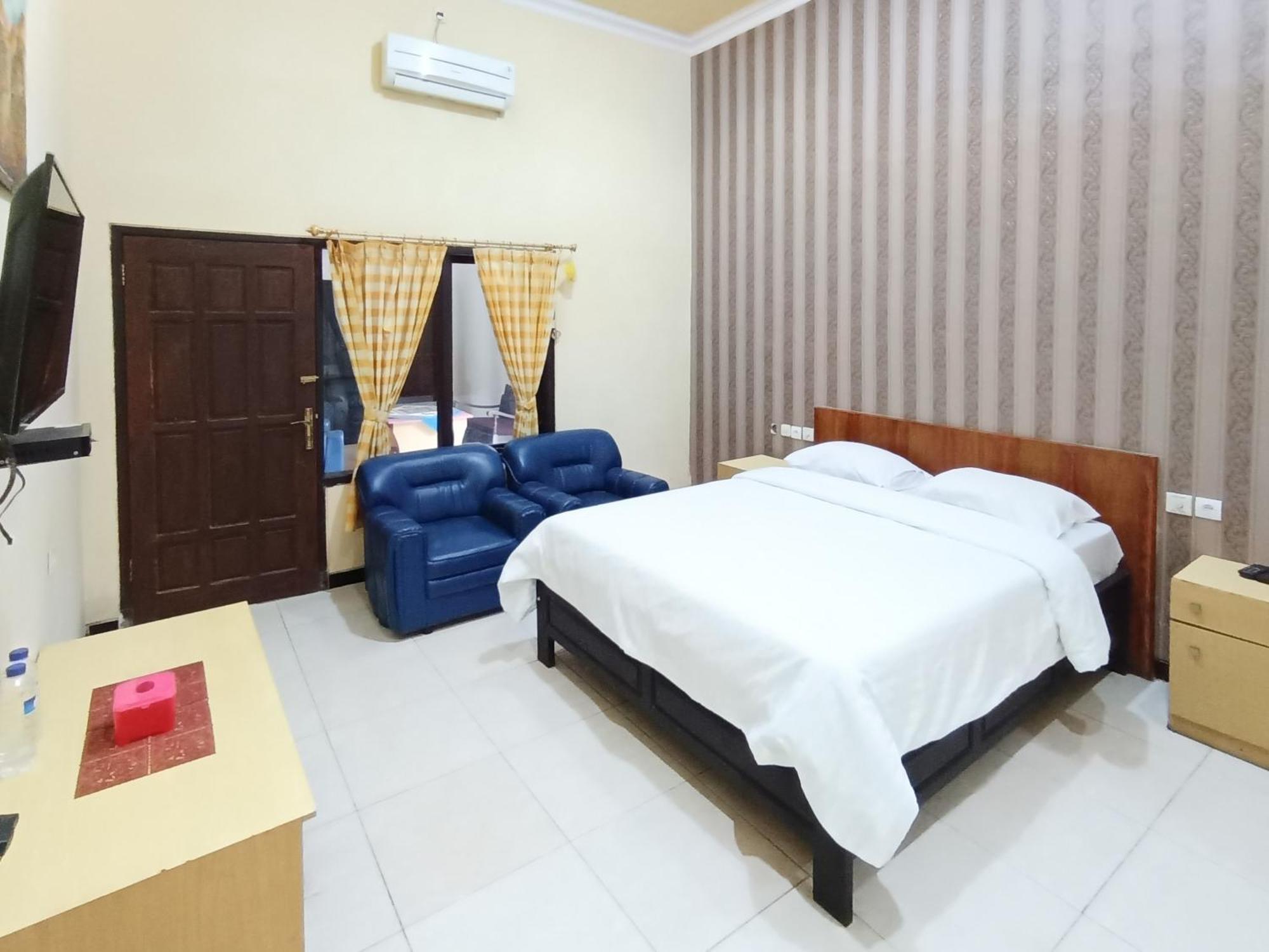 Hotel Gita Puri Redpartner Blitar Extérieur photo